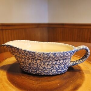 ROSEVILLE POTTERY LARGE Blue Spongeware Pottery Gravy/Sauce Boat